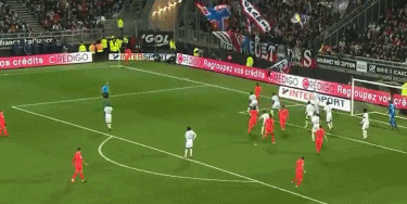 图片报：罗伊斯即将与洛杉矶银河续约至2027年底