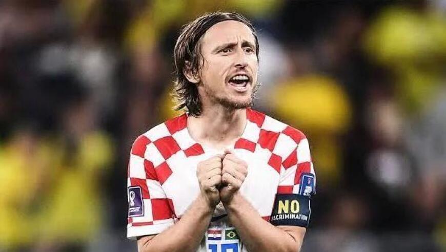 C罗主动把点球机会让给马内，一个举动彻底粉碎自私的质疑