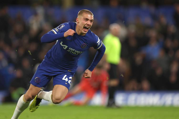 一场3-0让西甲争冠格局大乱，前2只差1分，姆巴佩追平C罗神纪录