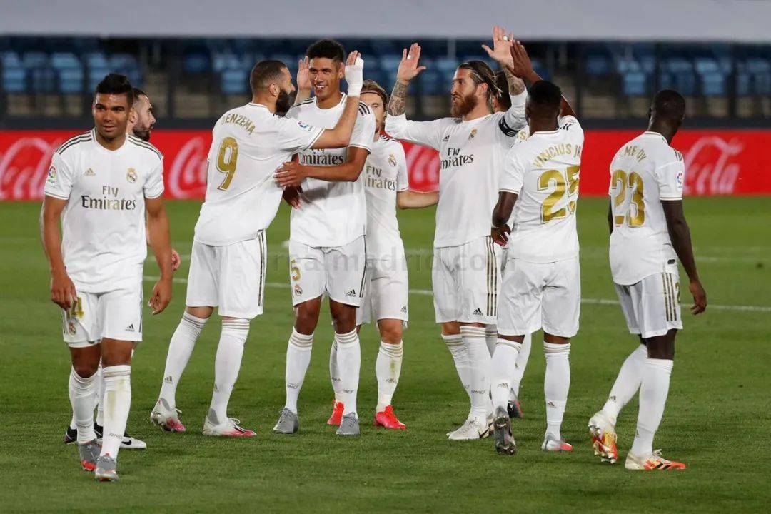 武磊：拿一个冠军都不容易更别说三连冠；我有信心尽快归来（武磊：夺一冠已属不易，三连冠更是难上加难；我有信心很快回归）