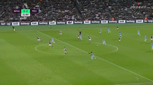 丹麦队防守稳固