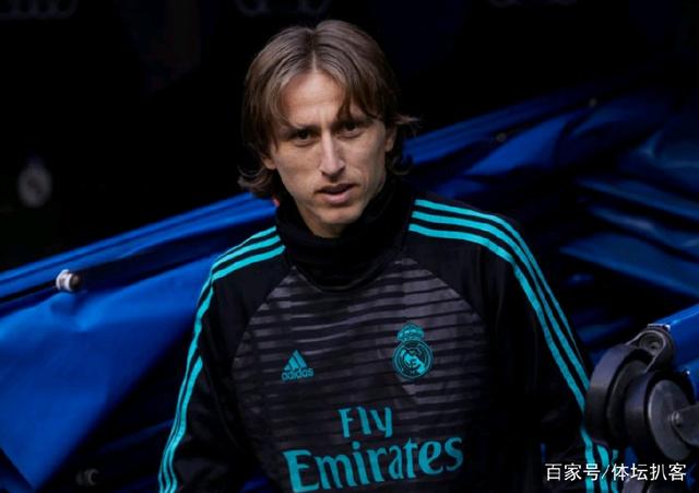 天空：多特仍在推动签下桑乔，但尚未向曼联提交正式报价